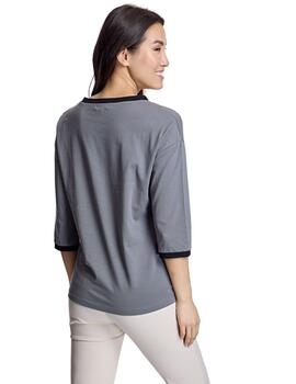 Alba Conde Camiseta Gris