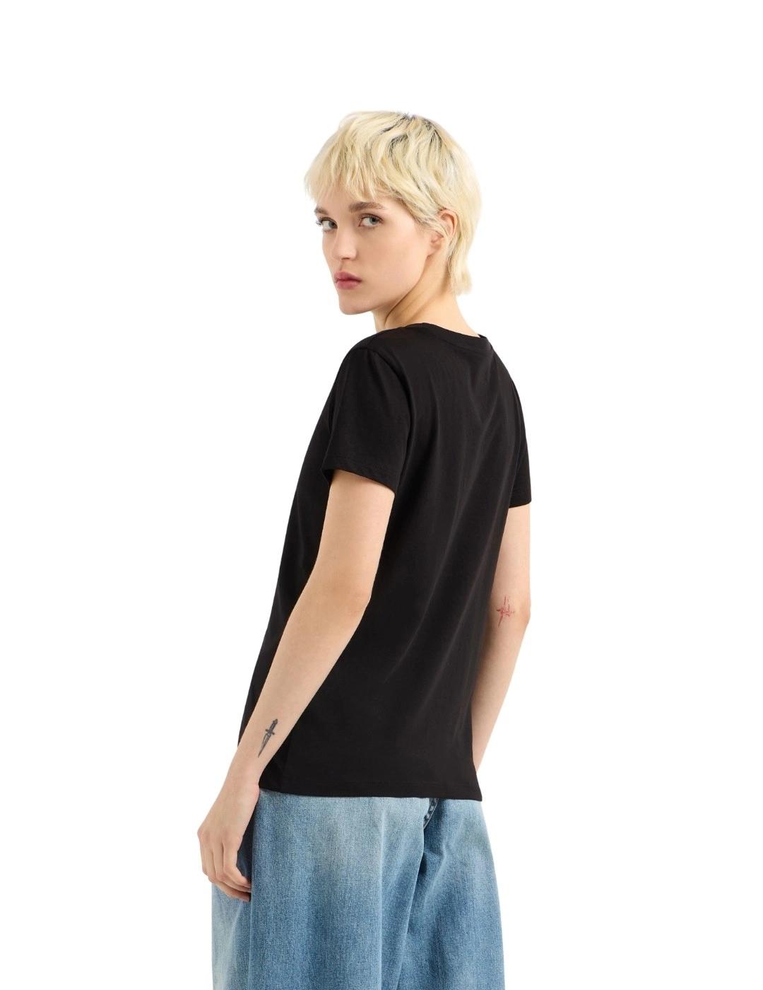 Armani Camiseta Negra de mujer