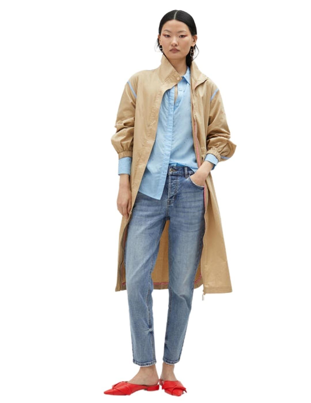 Lola Casademunt Trench Beige Cordón Ajustable Deta
