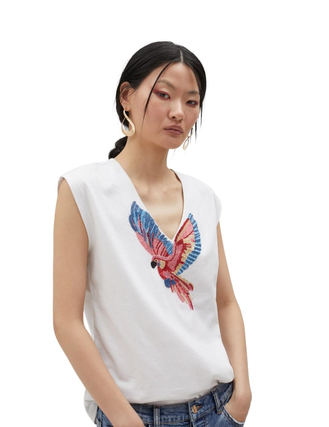 Lola Casademunt Camsieta Detalle Pajaro Pedrería B