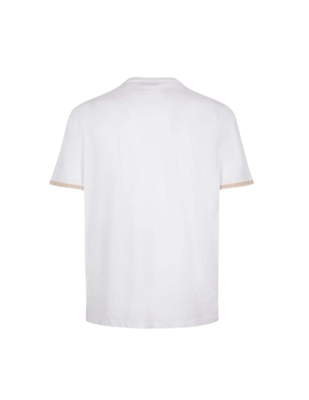 Markup Camiseta blanca con detalles de lino