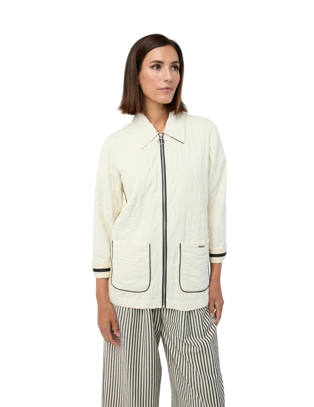 Mercedes De Miguel Gabardina Alejandra Crudo