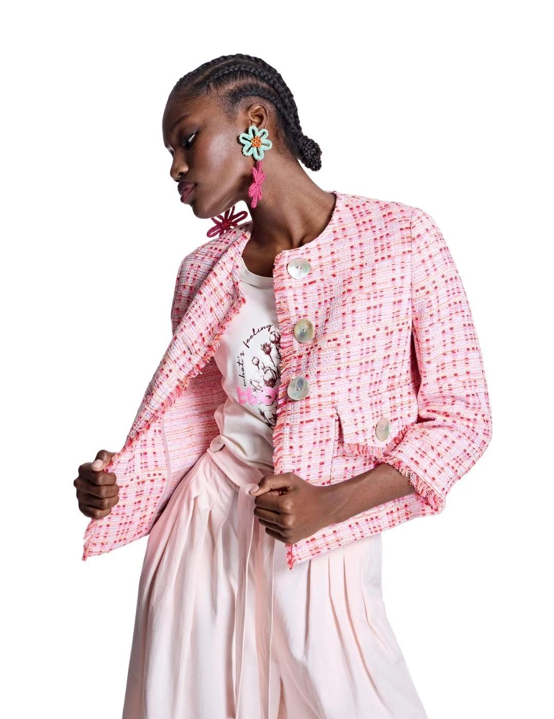 Alba Conde Chaqueta Estilo Chanel Rosa