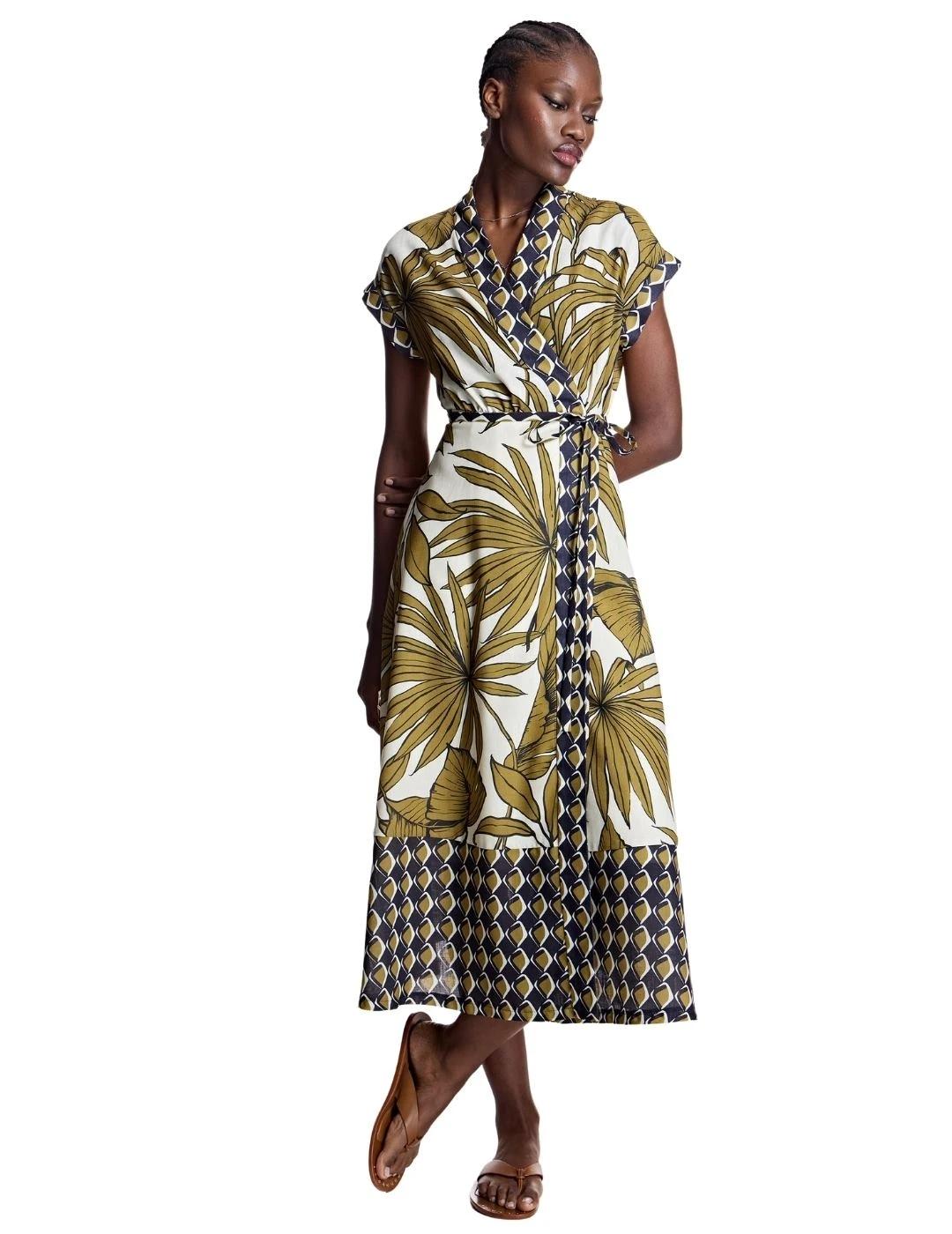 Alba Conde Vestido cruzado con estampado tropical
