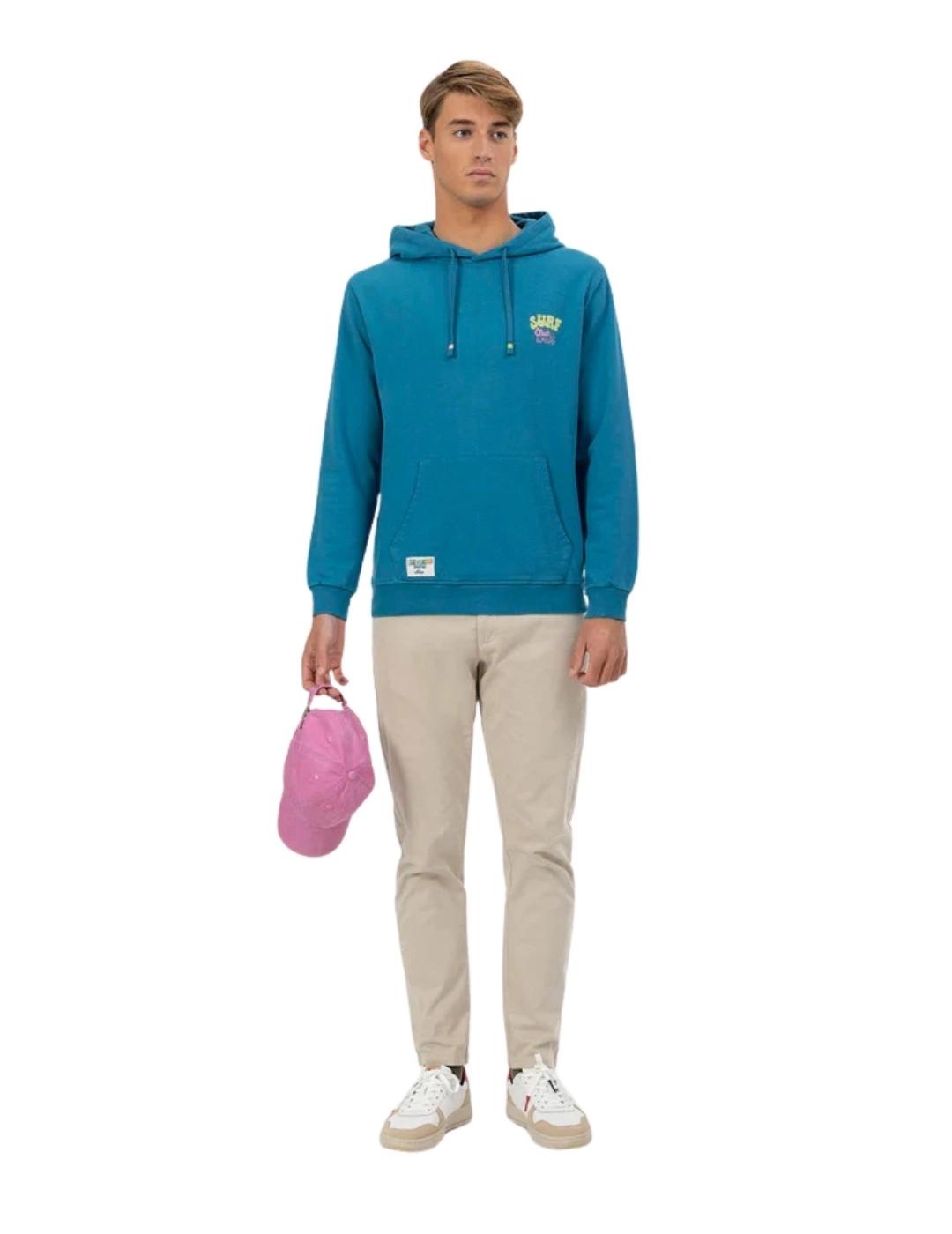 El Pulpo Sudadera Azul pick up surfboard