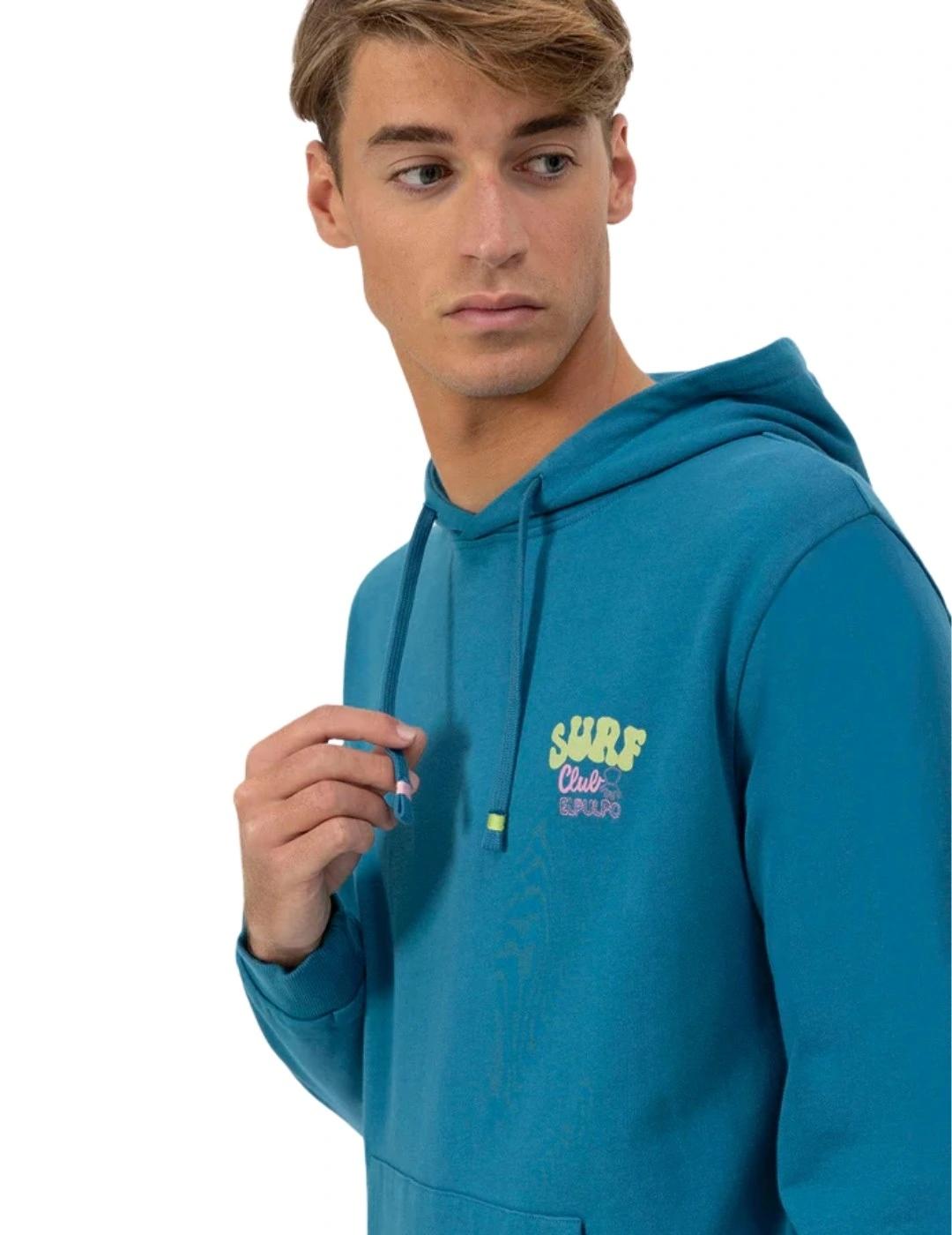 El Pulpo Sudadera Azul pick up surfboard