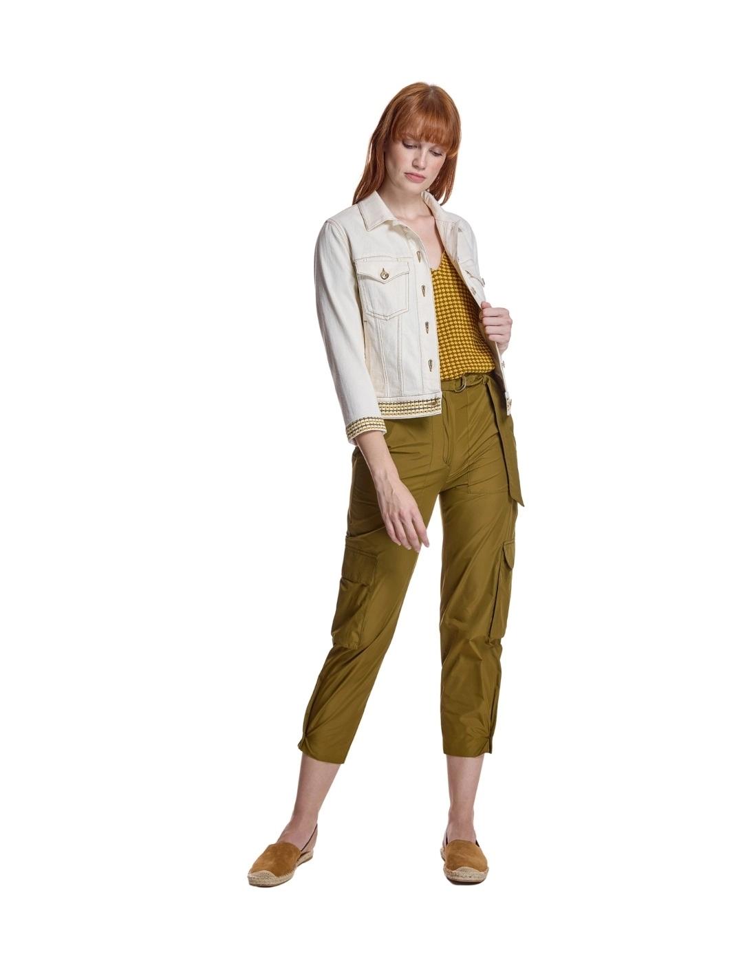 Alba Conde Cazadora Cruda con cenefa