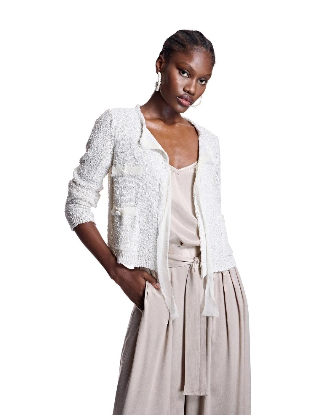 Alba Conde Chaqueta corta crudo