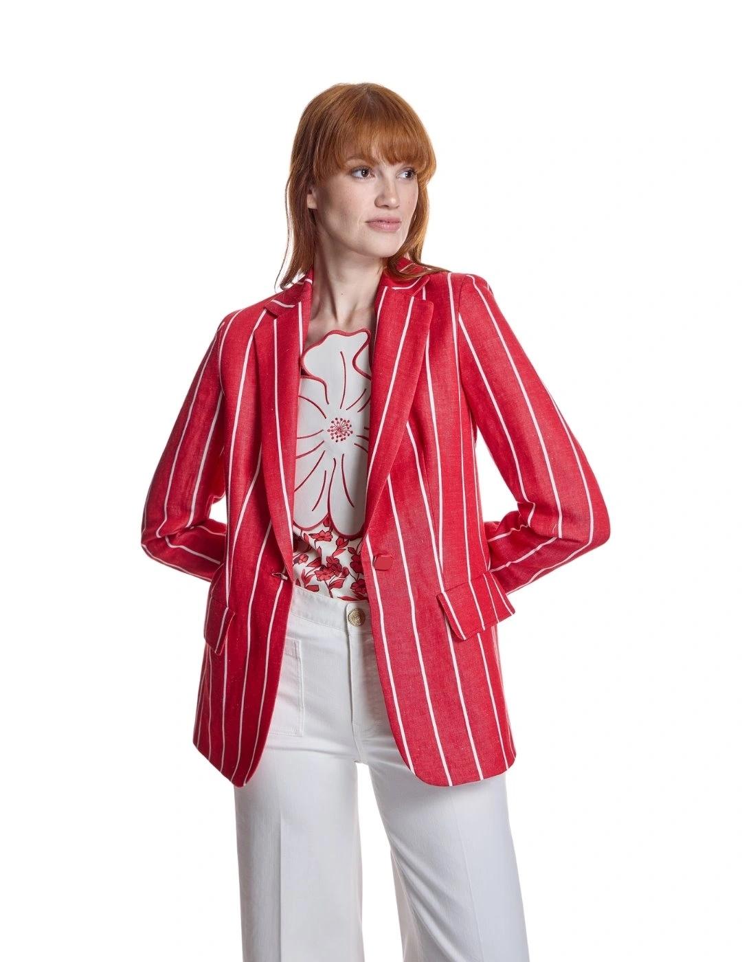 Alba Conde Americana Roja de rayas