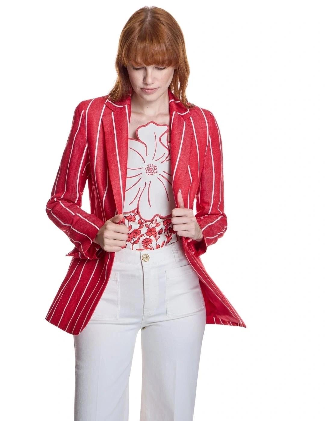 Alba Conde Americana Roja de rayas