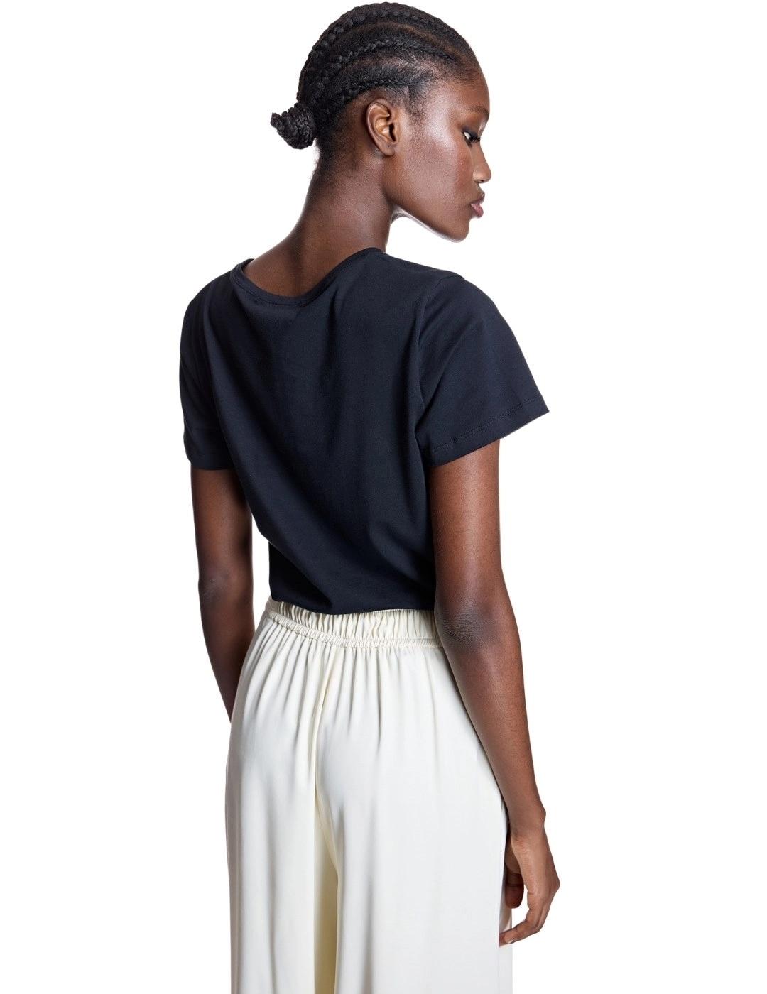 Alba Conde Camiseta Negra Love