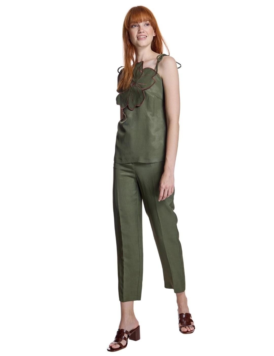 Alba Conde Pantalón tobillero kaki