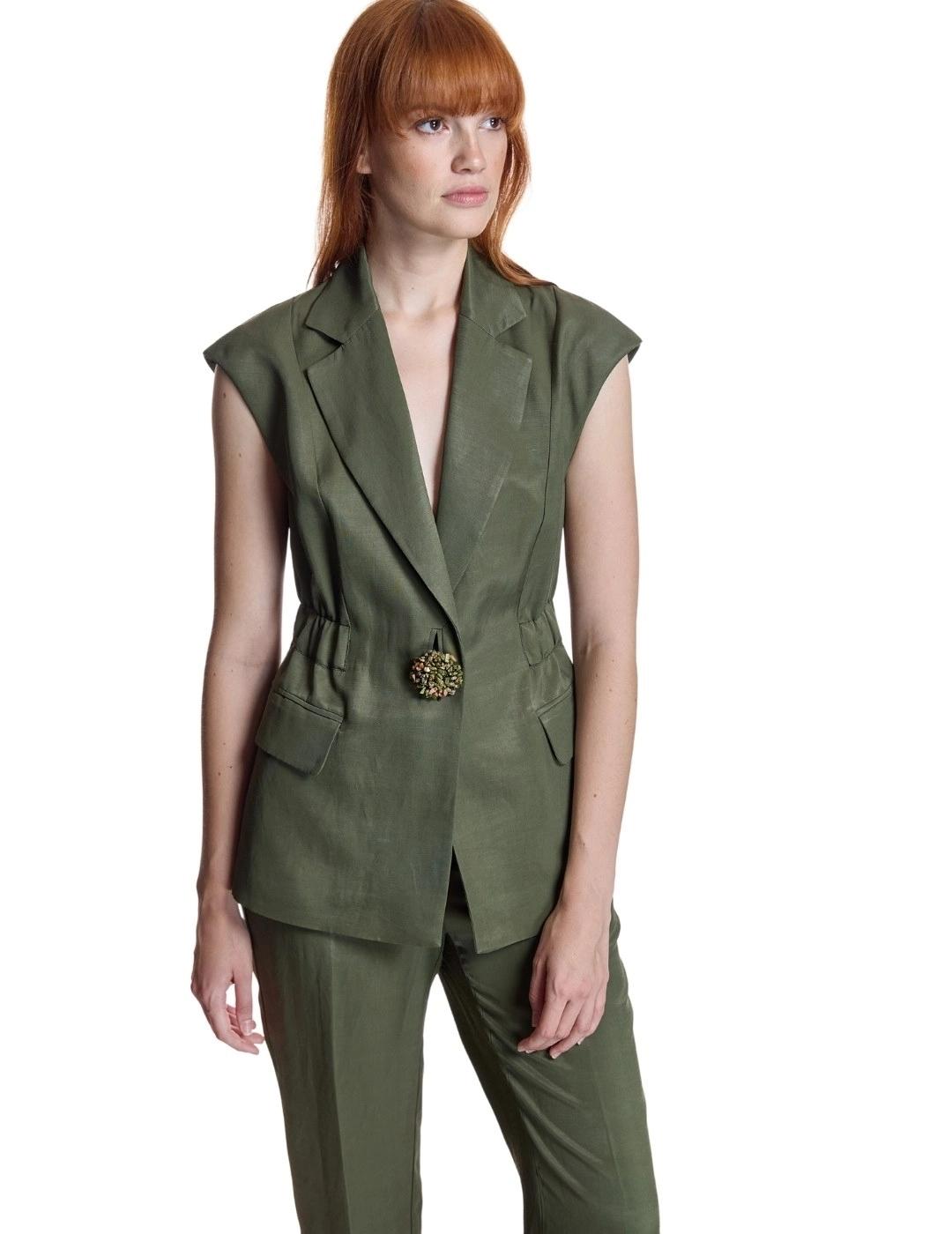 Alba Conde Chaleco verde kaki