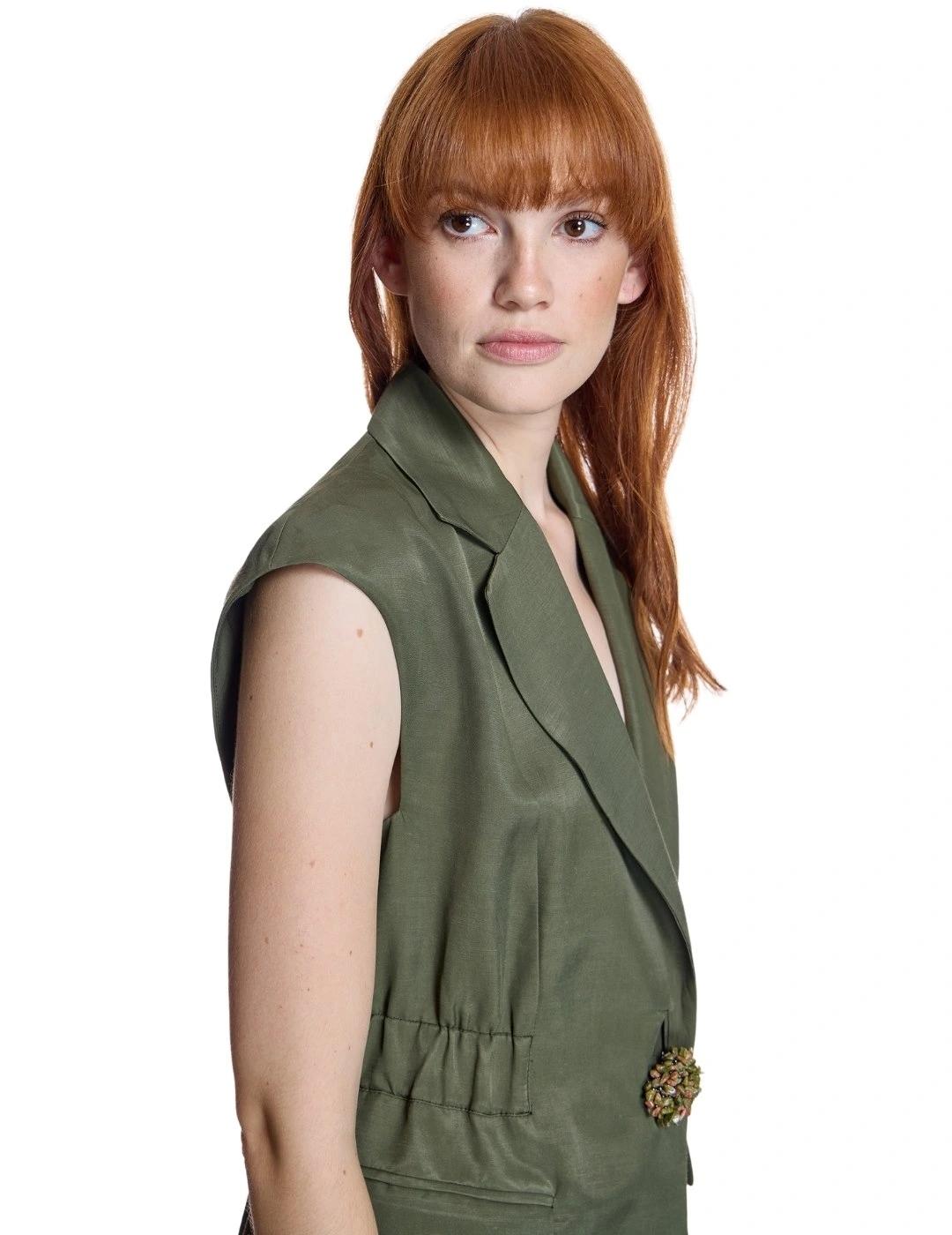 Alba Conde Chaleco verde kaki