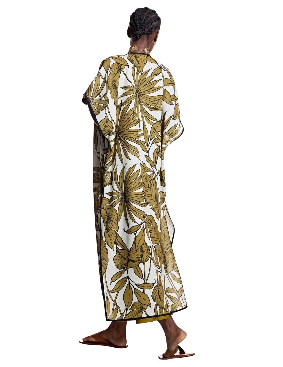 Alba Conde Kimono estampado tropical verde oliva