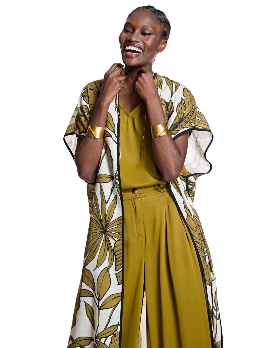 Alba Conde Blusa verde oliva