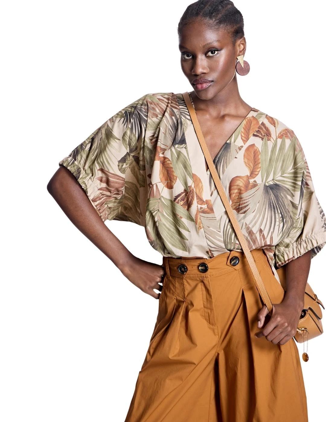 Alba Conde Blusa estampado tropical