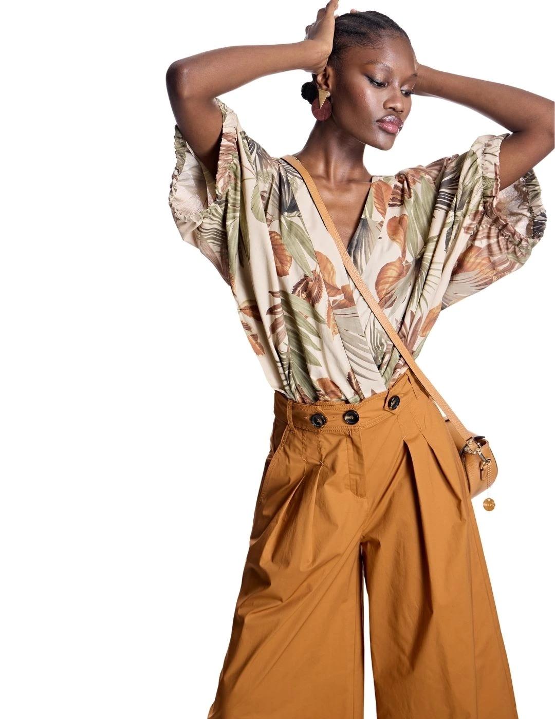 Alba Conde Blusa estampado tropical