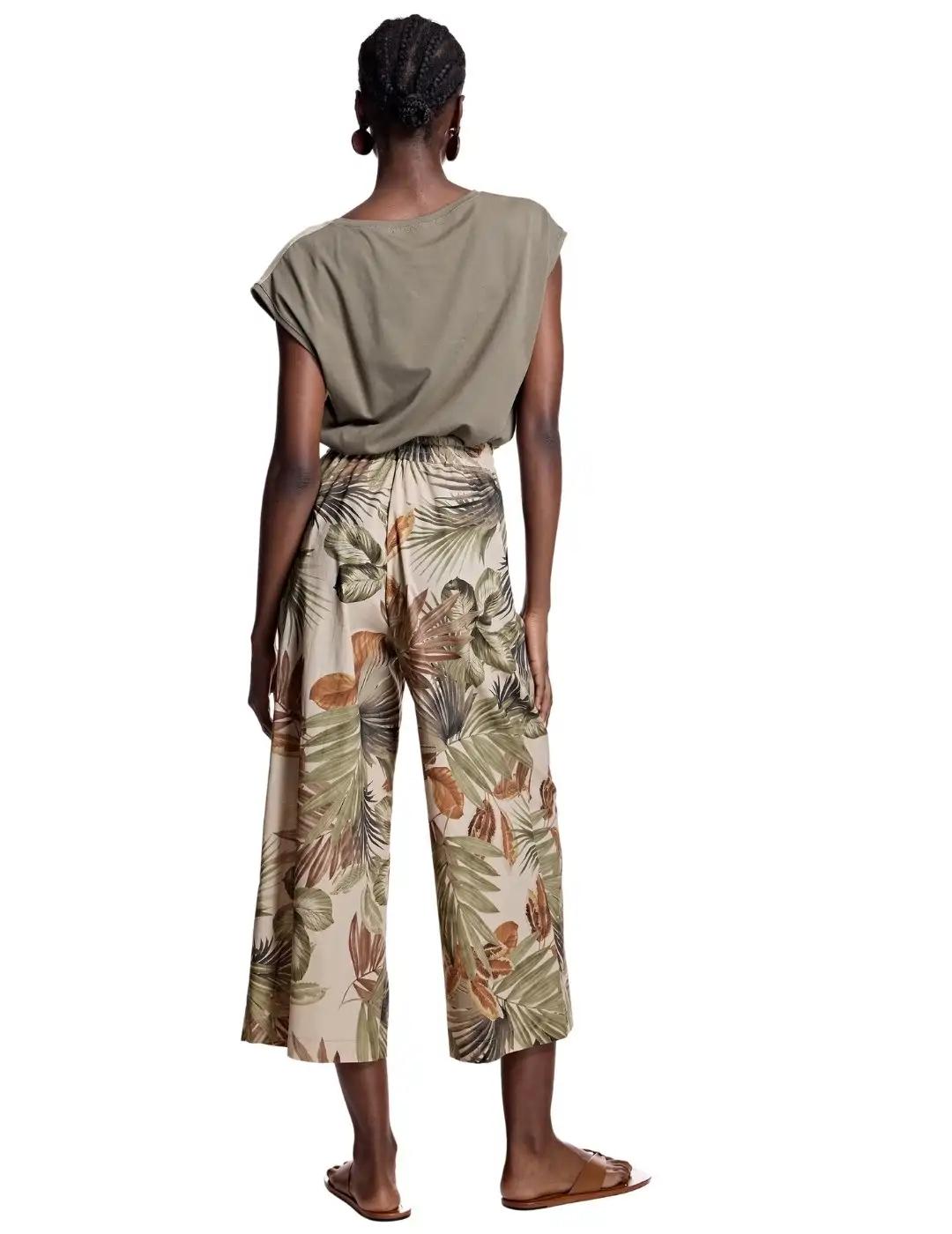 Alba Conde Pantalón culotte estampado tropical