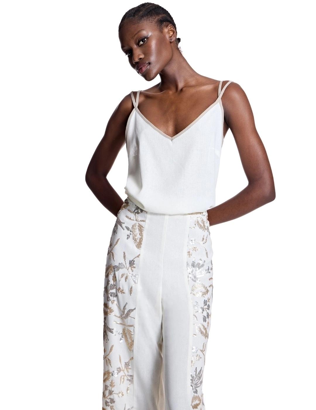 Alba Conde Top de doble tirante crudo