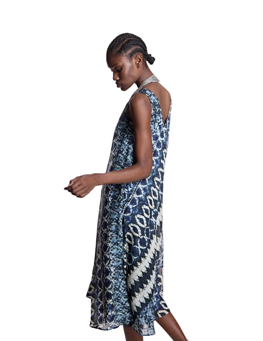 Alba Conde Vestido fluido estampado Azul marino