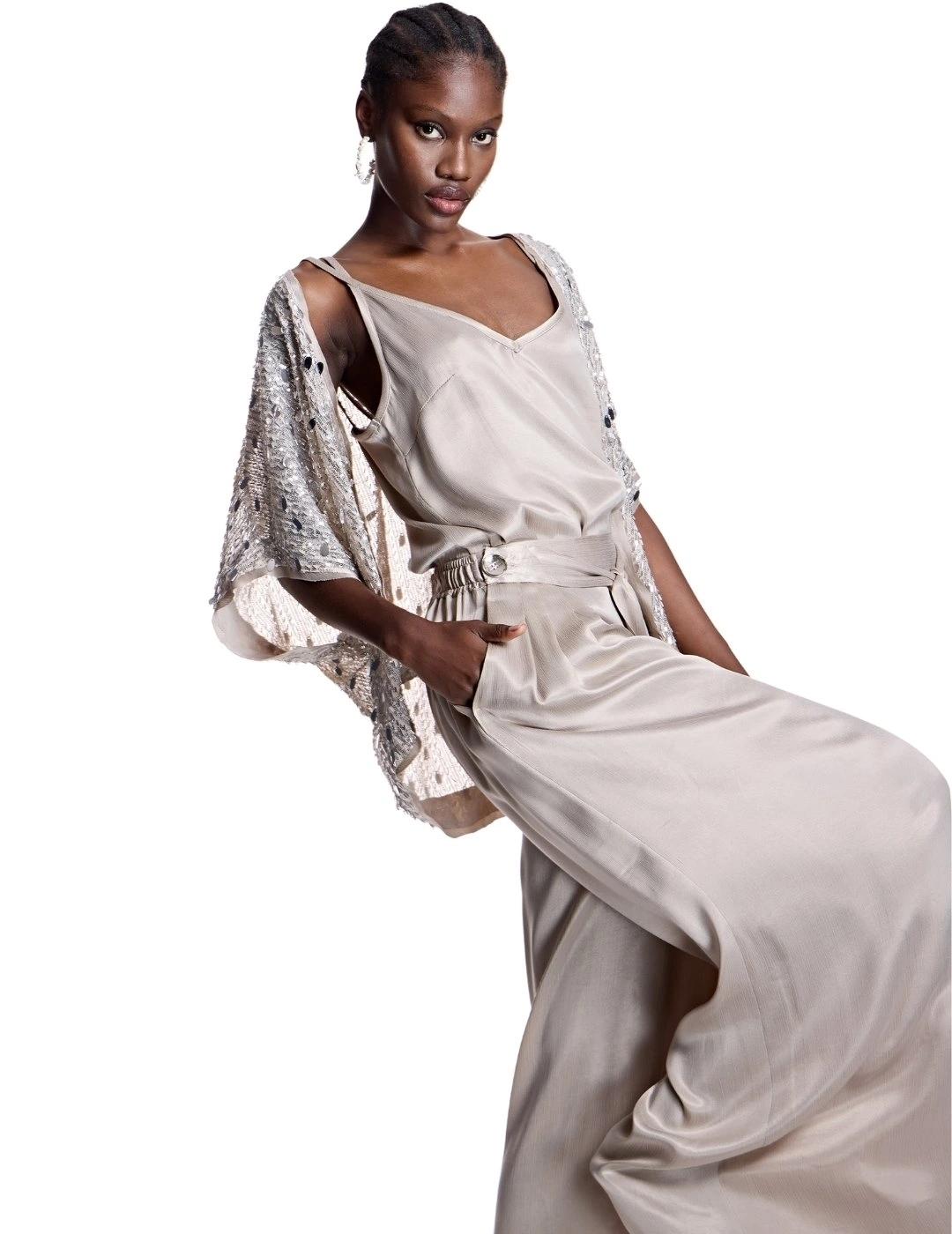 Alba Conde Pantalón fluido satén piedra