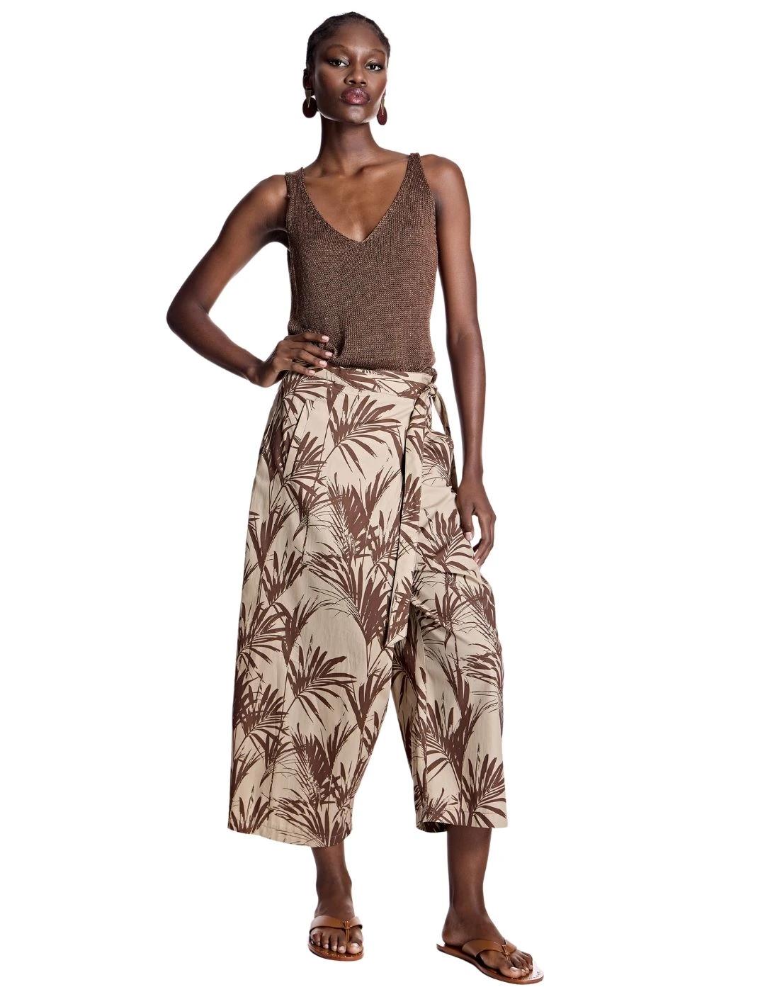 Alba Conde Pantalón estampado hojas marrón