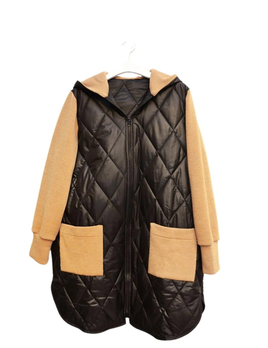 Anna Mora Abrigo Acolchado Negro y beige