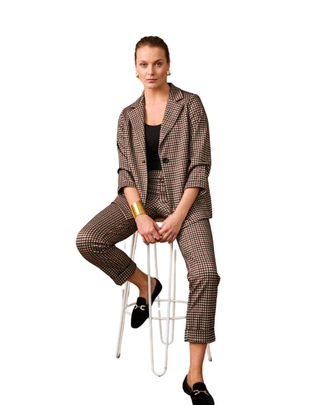 Anna Mora Americana de cuadros Beige