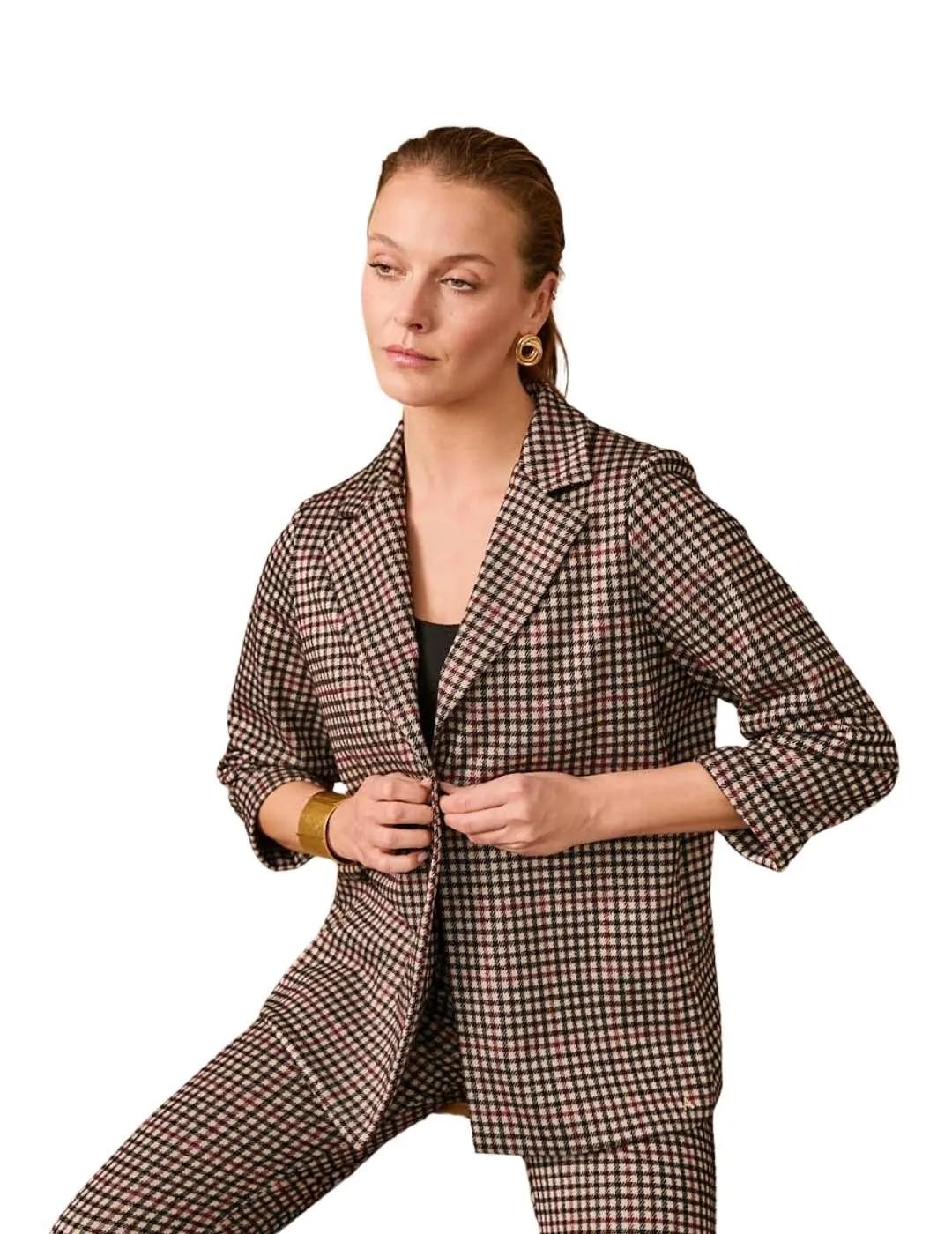 Anna Mora Americana de cuadros Beige