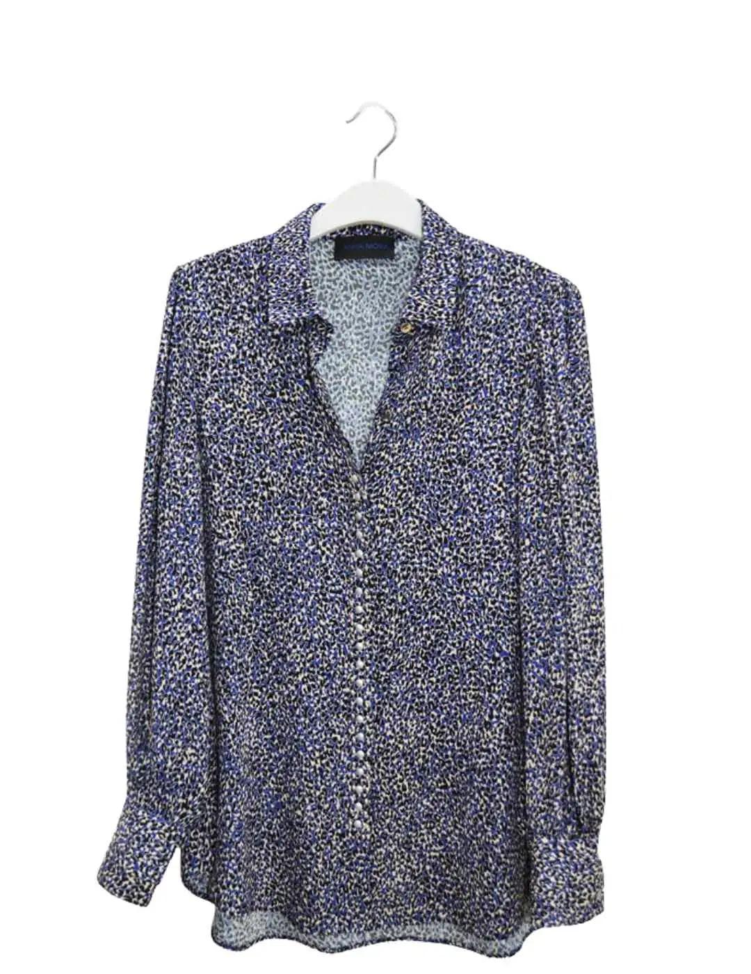 Anna Mora Camisa Azul estampada