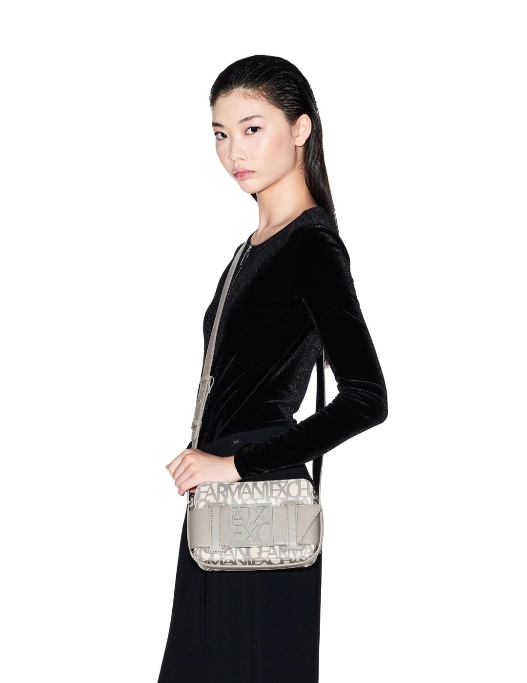 Armani Bolso pequeño Beige logotipado