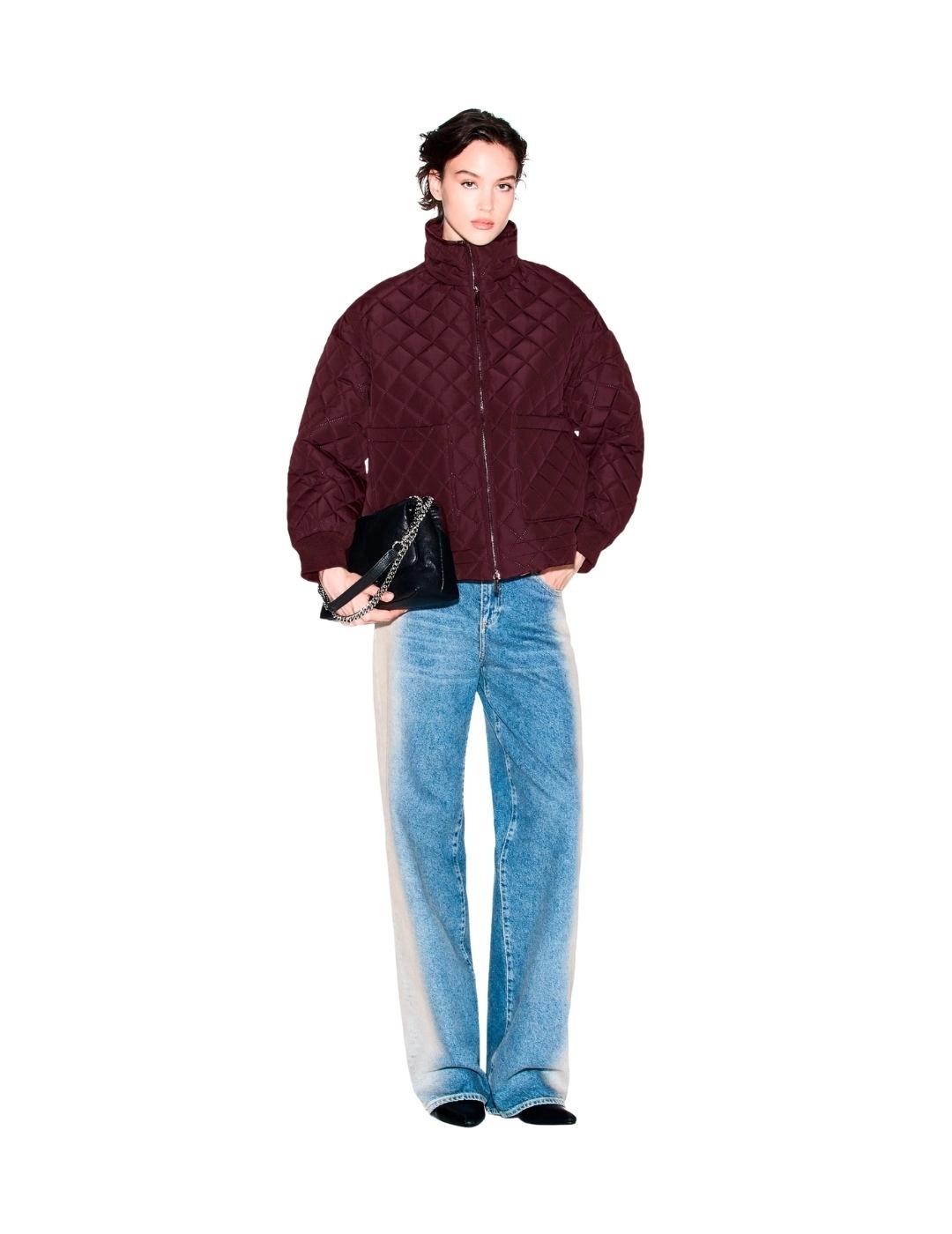 Armani Chaqueta acolchada de rombos Granate