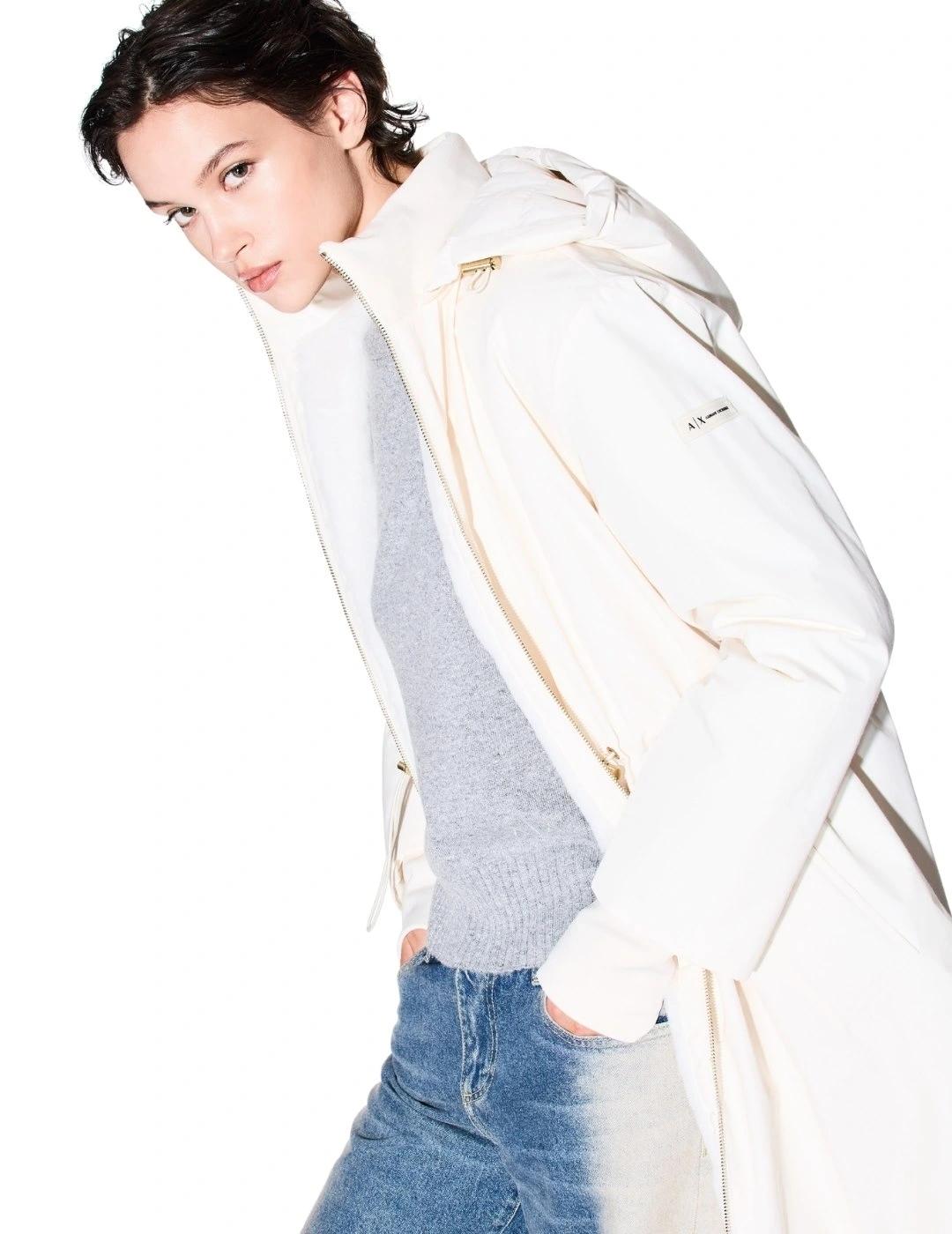 Armani Parka Blanca con capucha