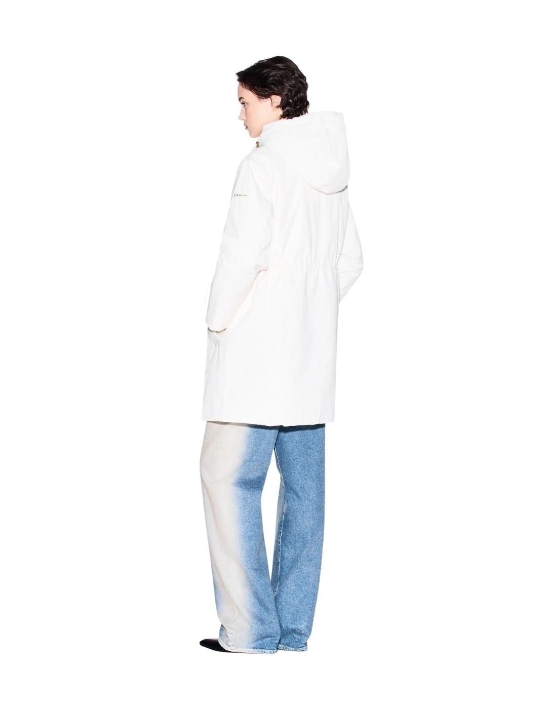 Armani Parka Blanca con capucha