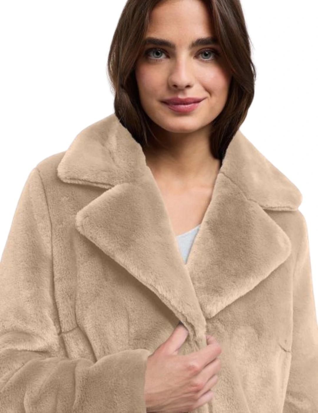 Frieda Abrigo de pelo Beige