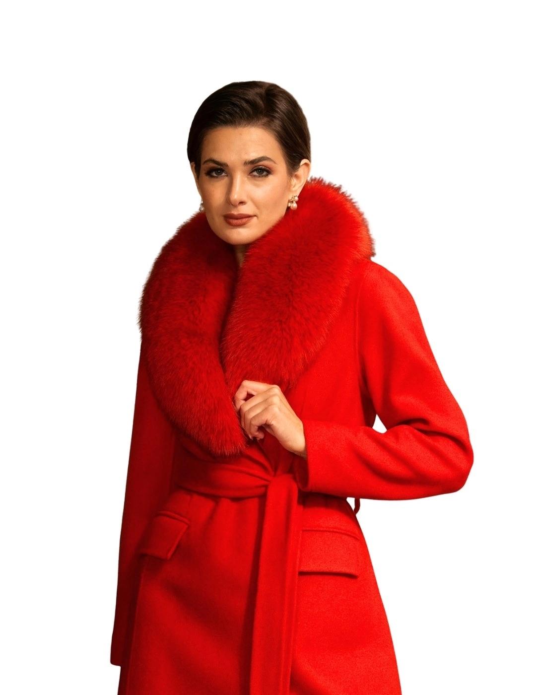 Locoluxo Abrigo Rojo con cuello de pelo