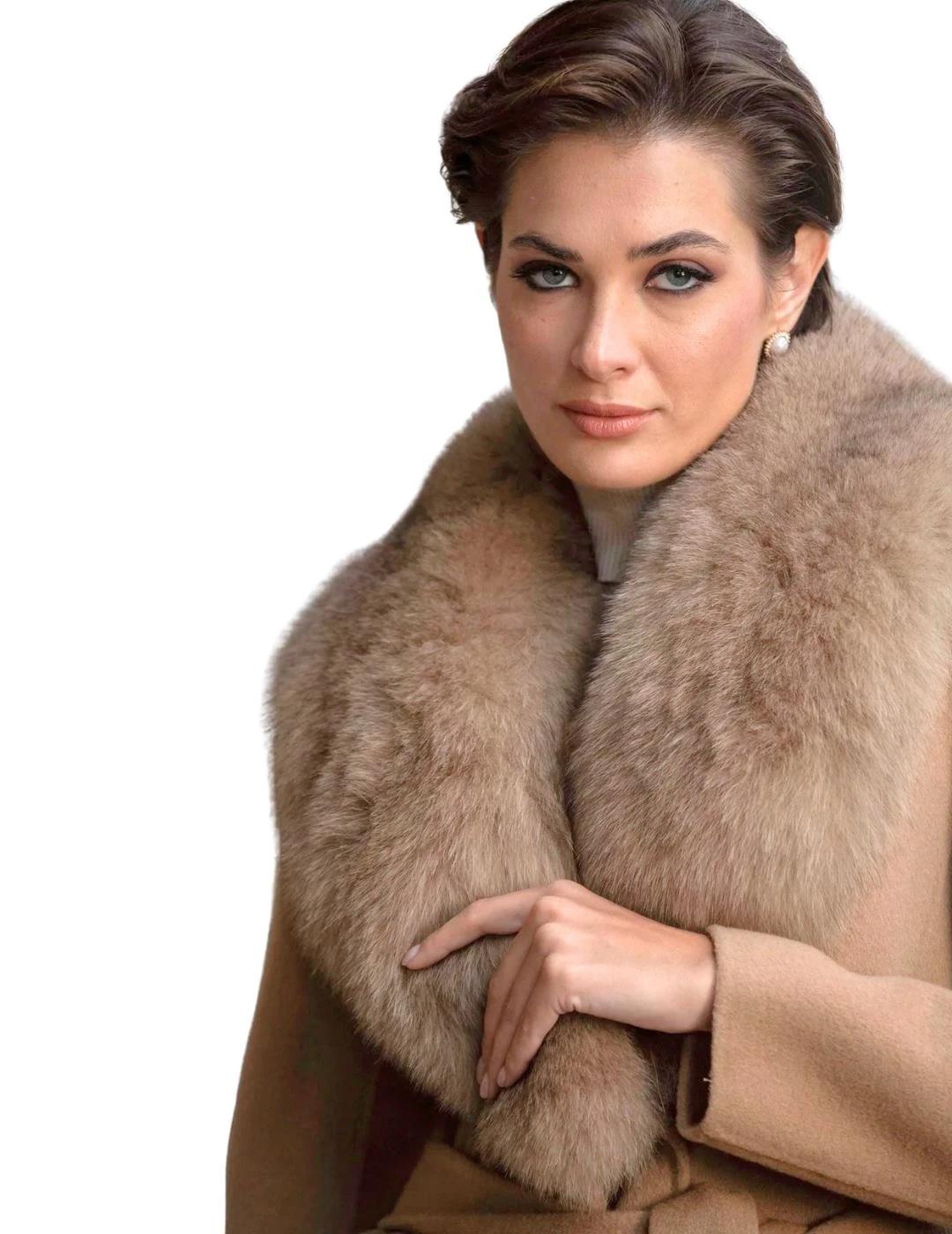 Locoluxo Abrigo Camel con cuello de pelo