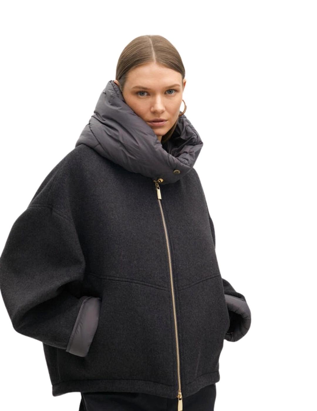 Lola Casademunt Abrigo Corto Bimateria Gris