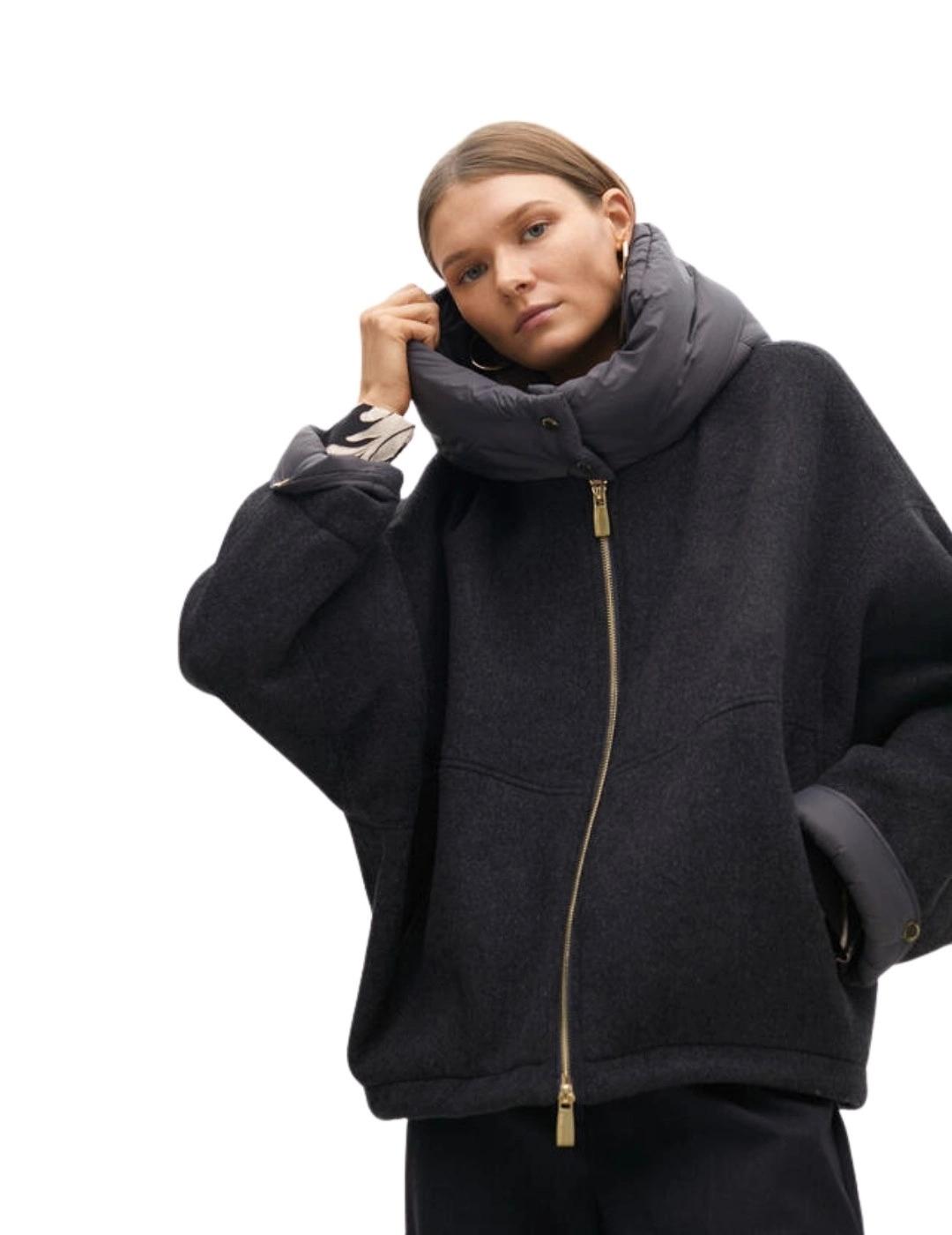 Lola Casademunt Abrigo Corto Bimateria Gris