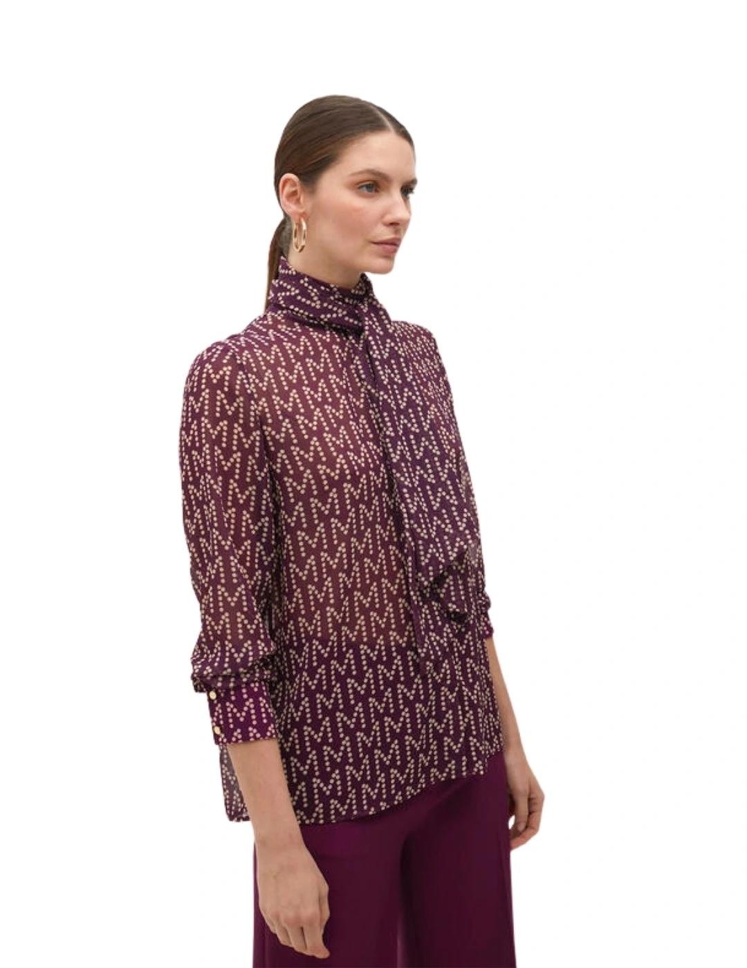 Lola Casademunt Camisa Logotipada con Lazada