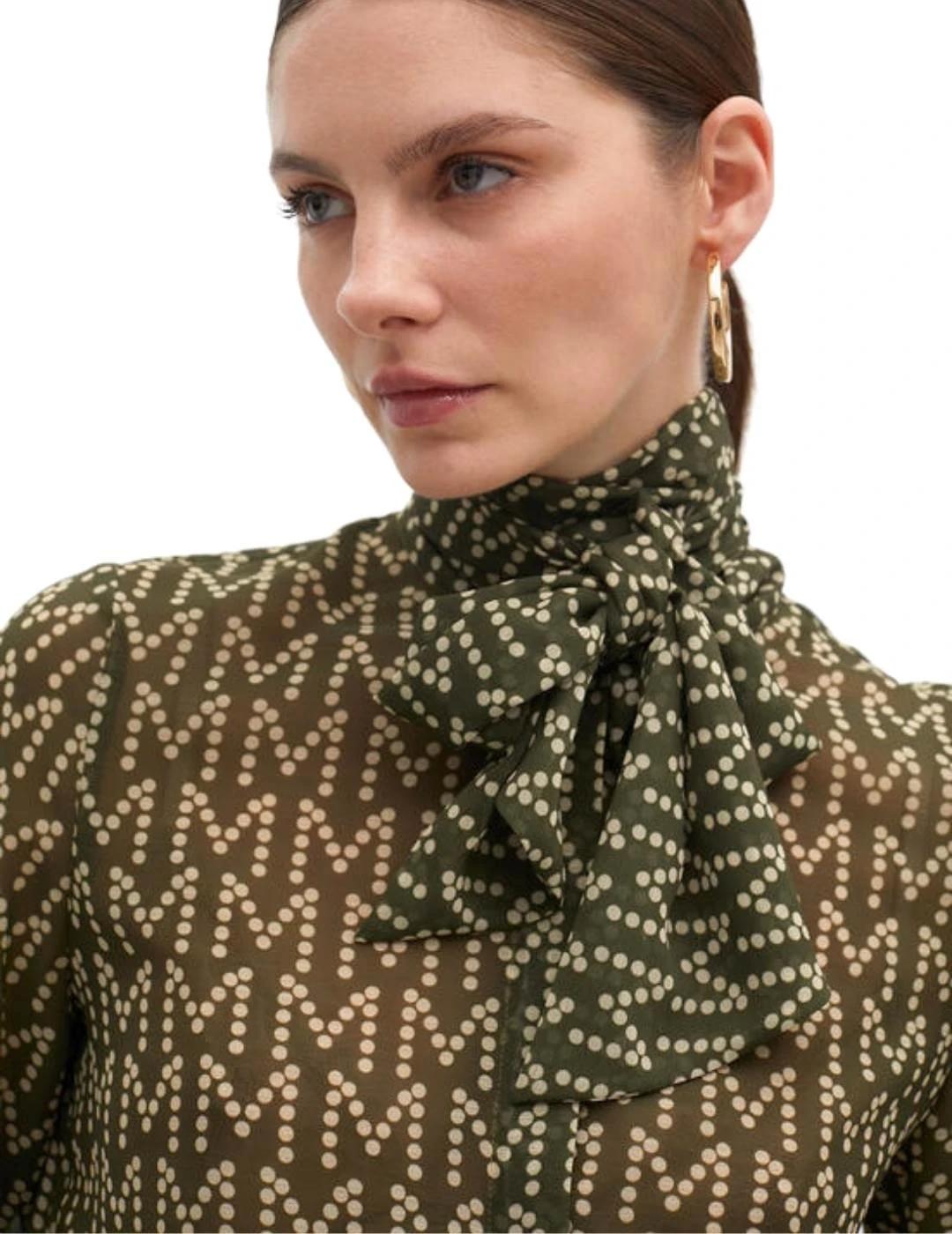 Lola Casademunt Camisa Logotipada con Lazada Verde