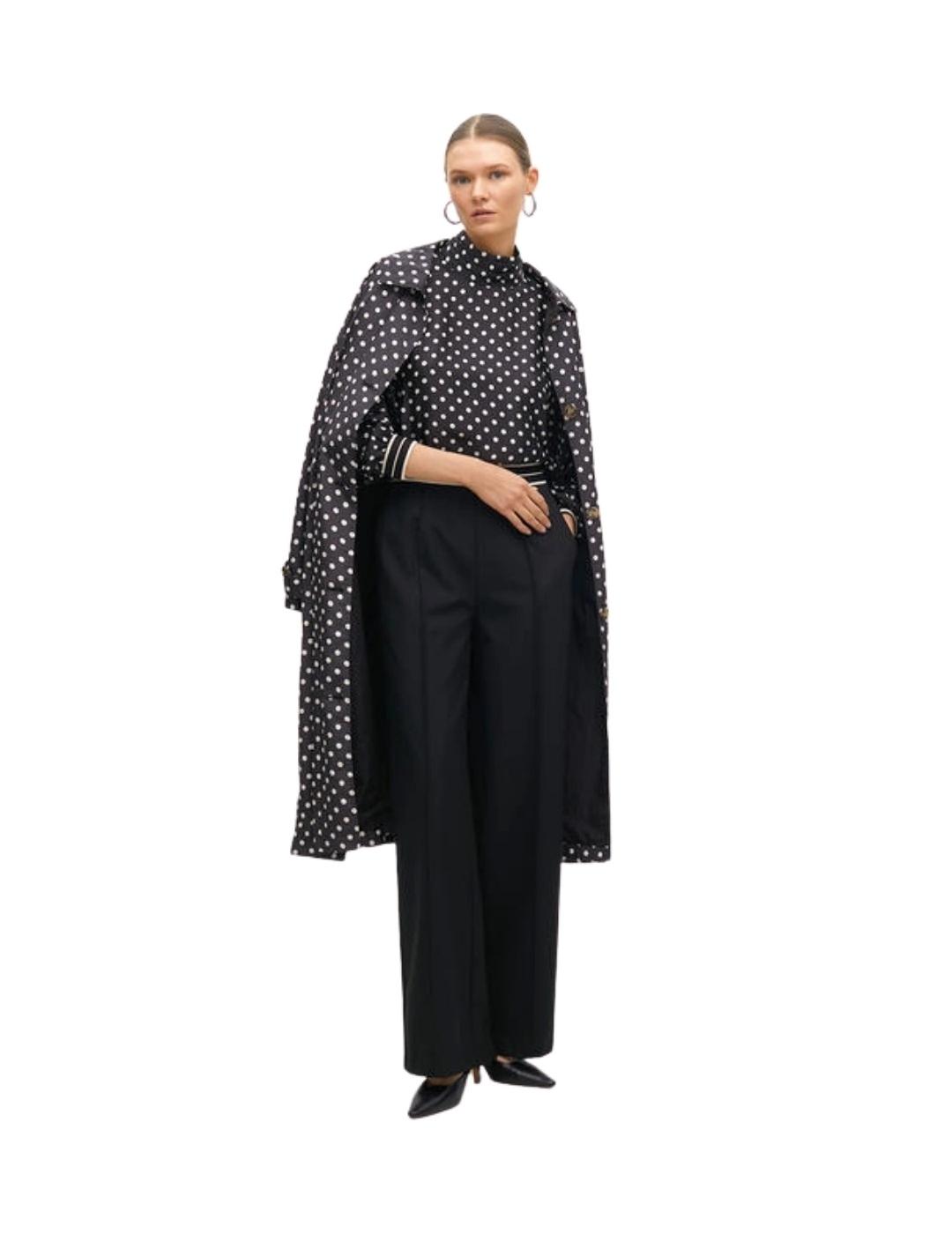 Lola Casademunt Blusa Cuello Perkins Lunares Negro