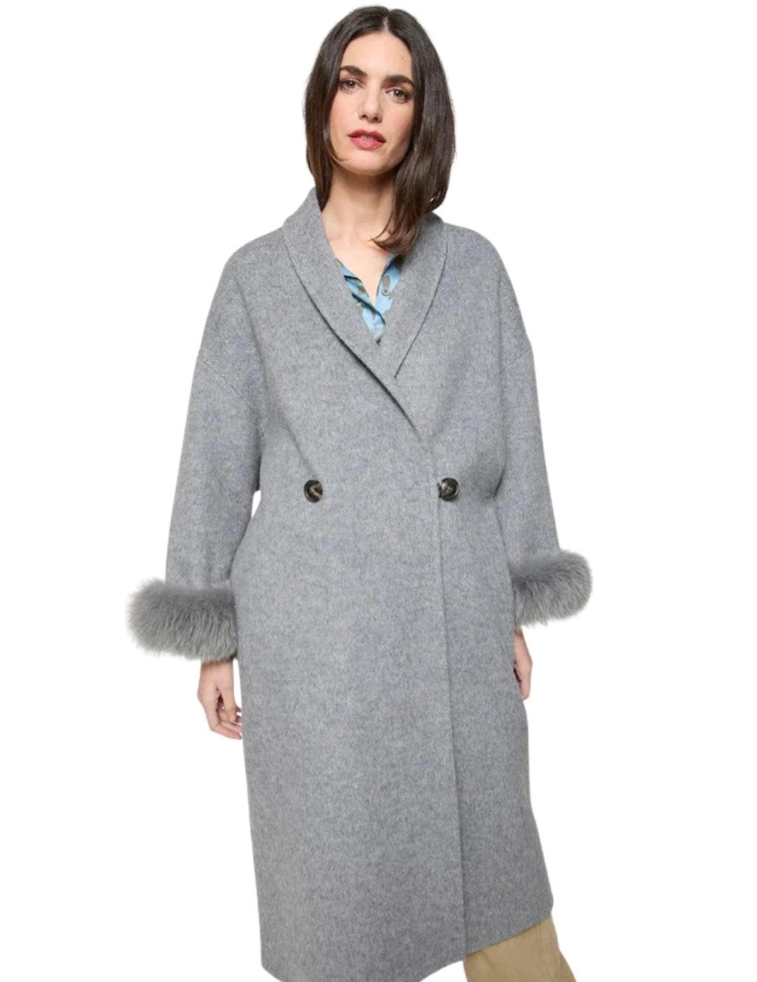 Mercedes De Miguel Abrigo Clásico Gris