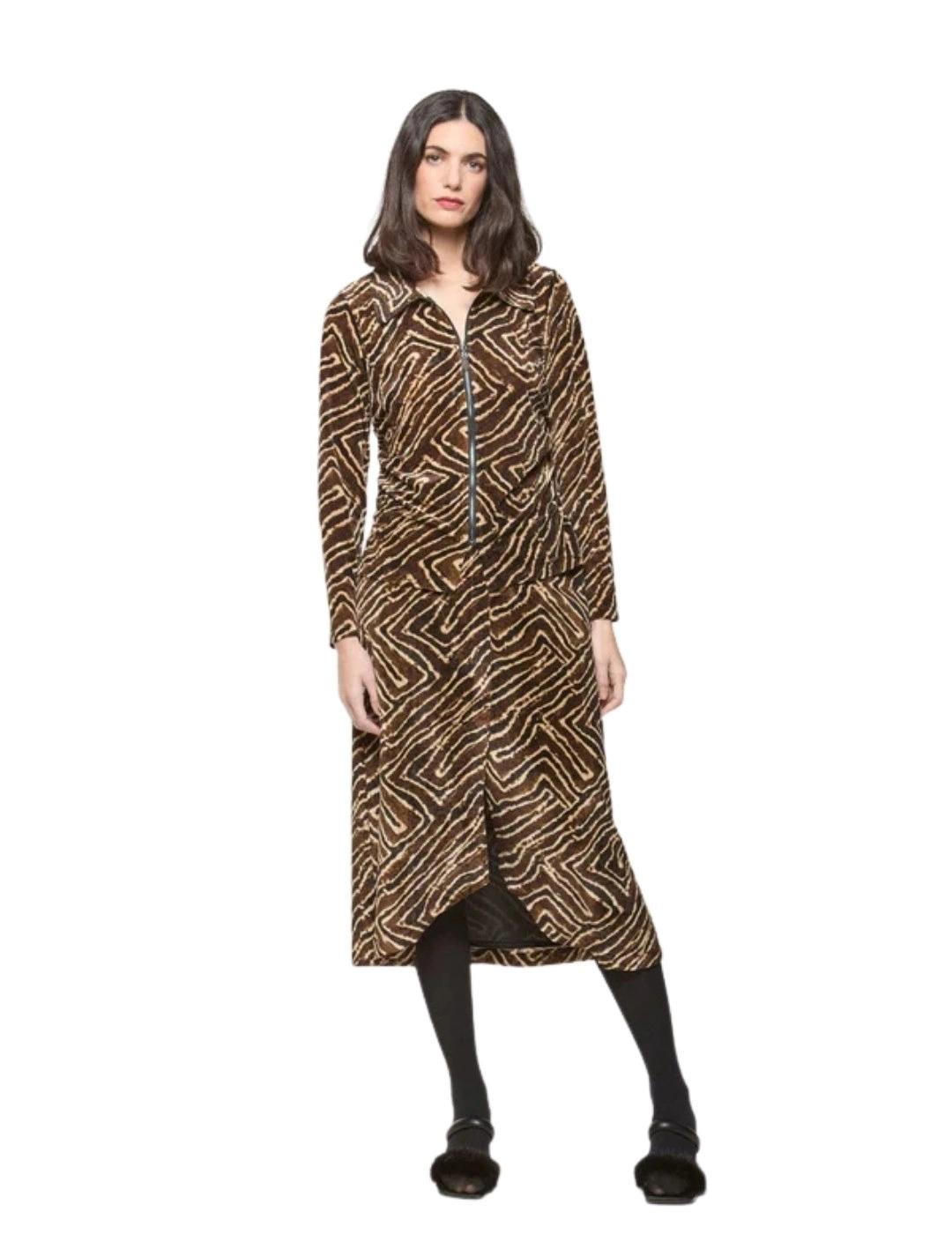 Mercedes De Miguel Falda Nova Negro