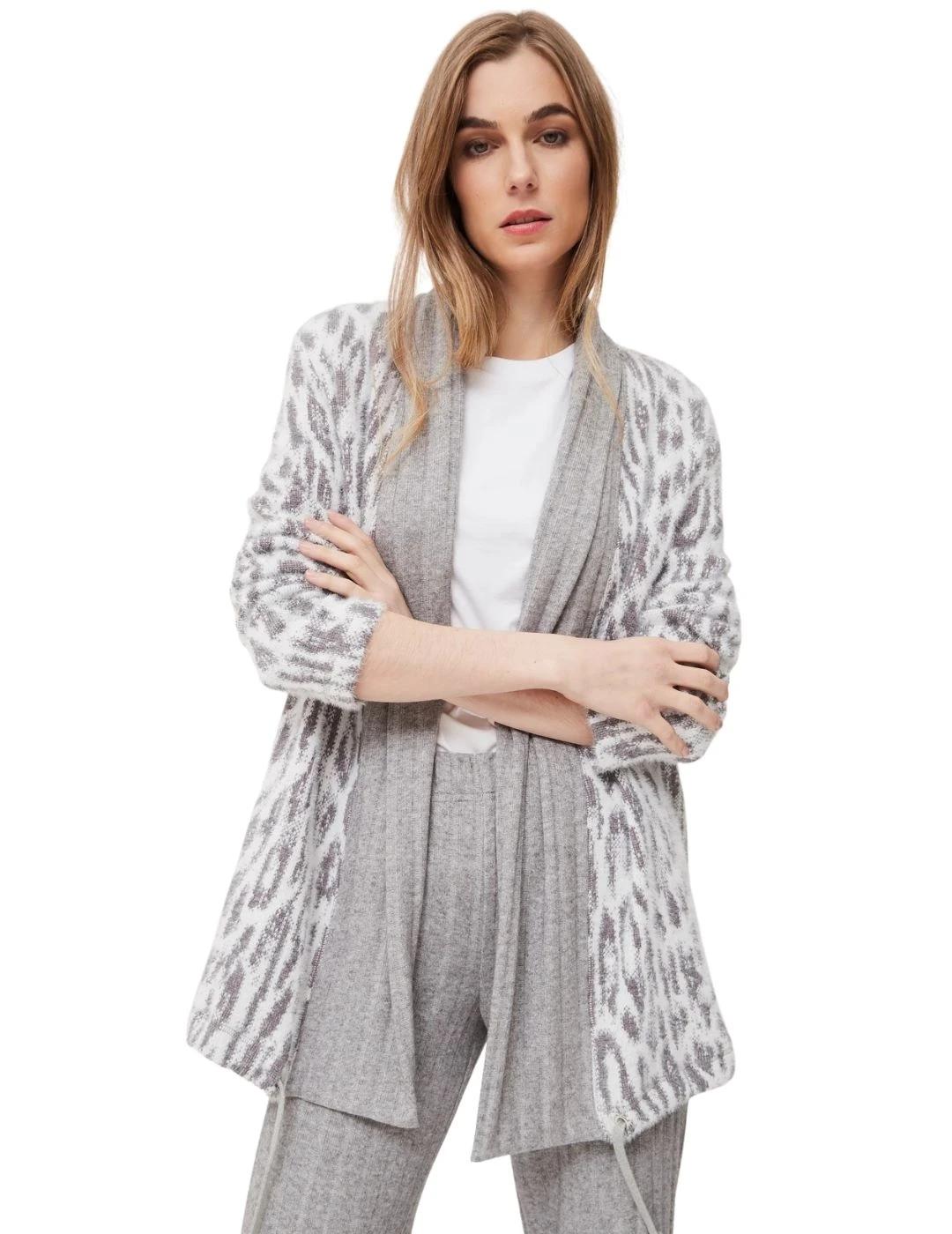 Oky Chaqueta Denne Animal Print Gris