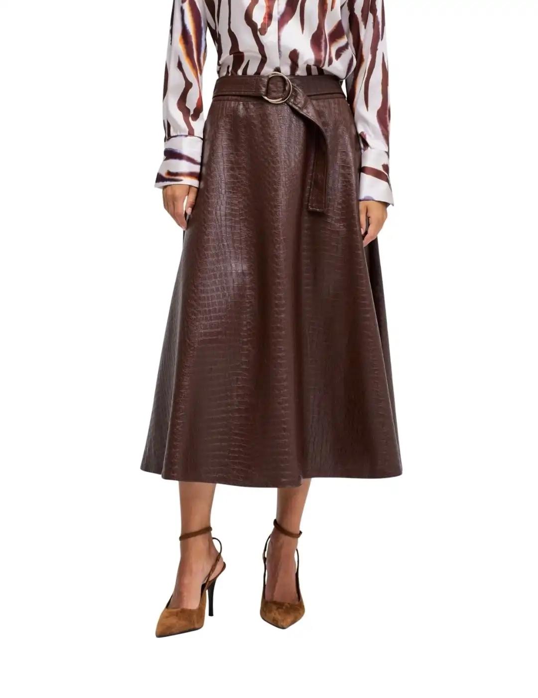 Salsa Falda Midi efecto piel con cinturón Marrón
