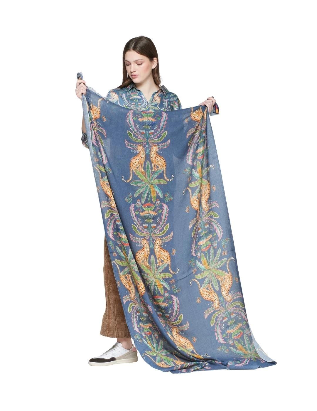 Vilagallo Fular Leopardos y palmeras