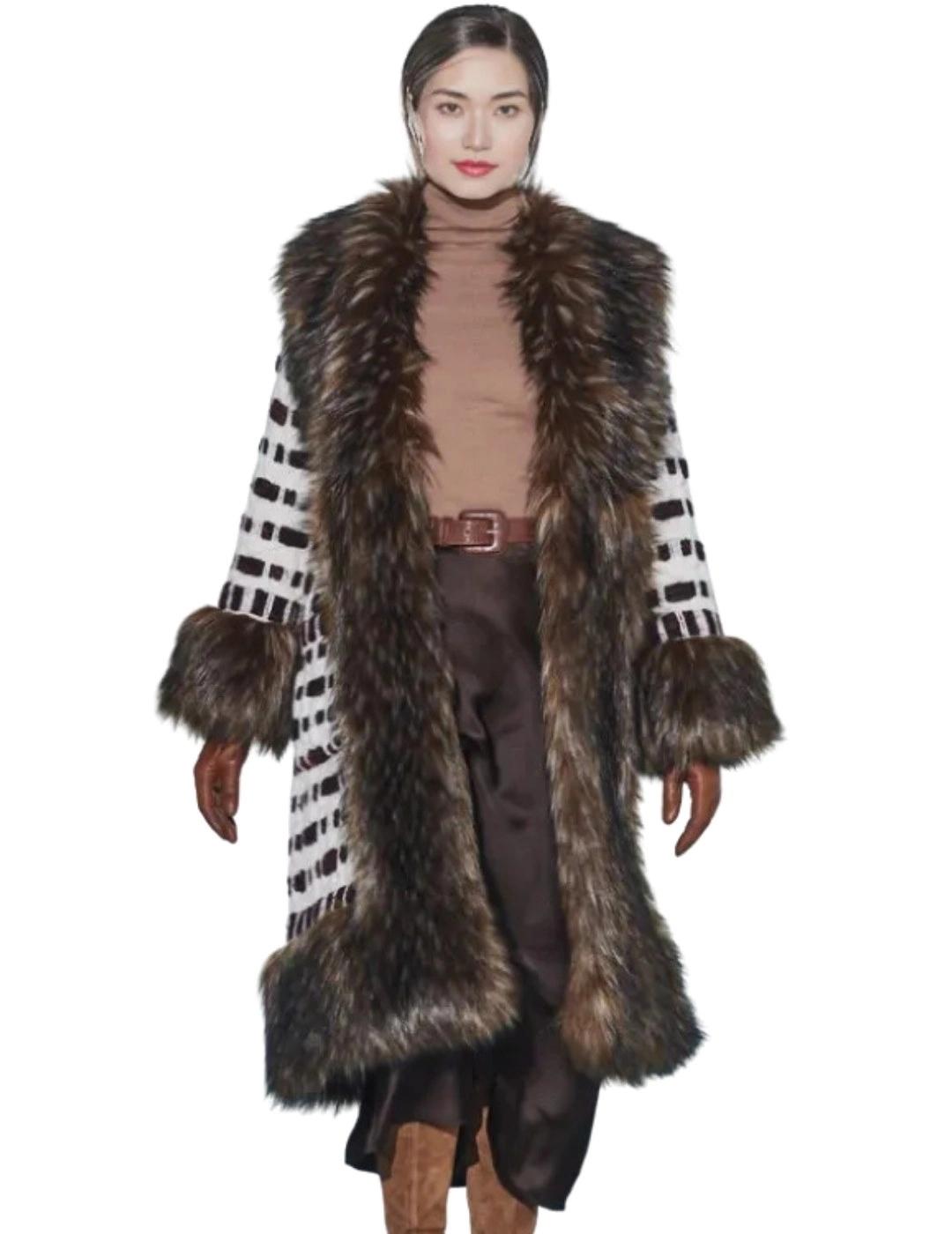 The Extreme Collection Abrigo Largo Alpaca Claire