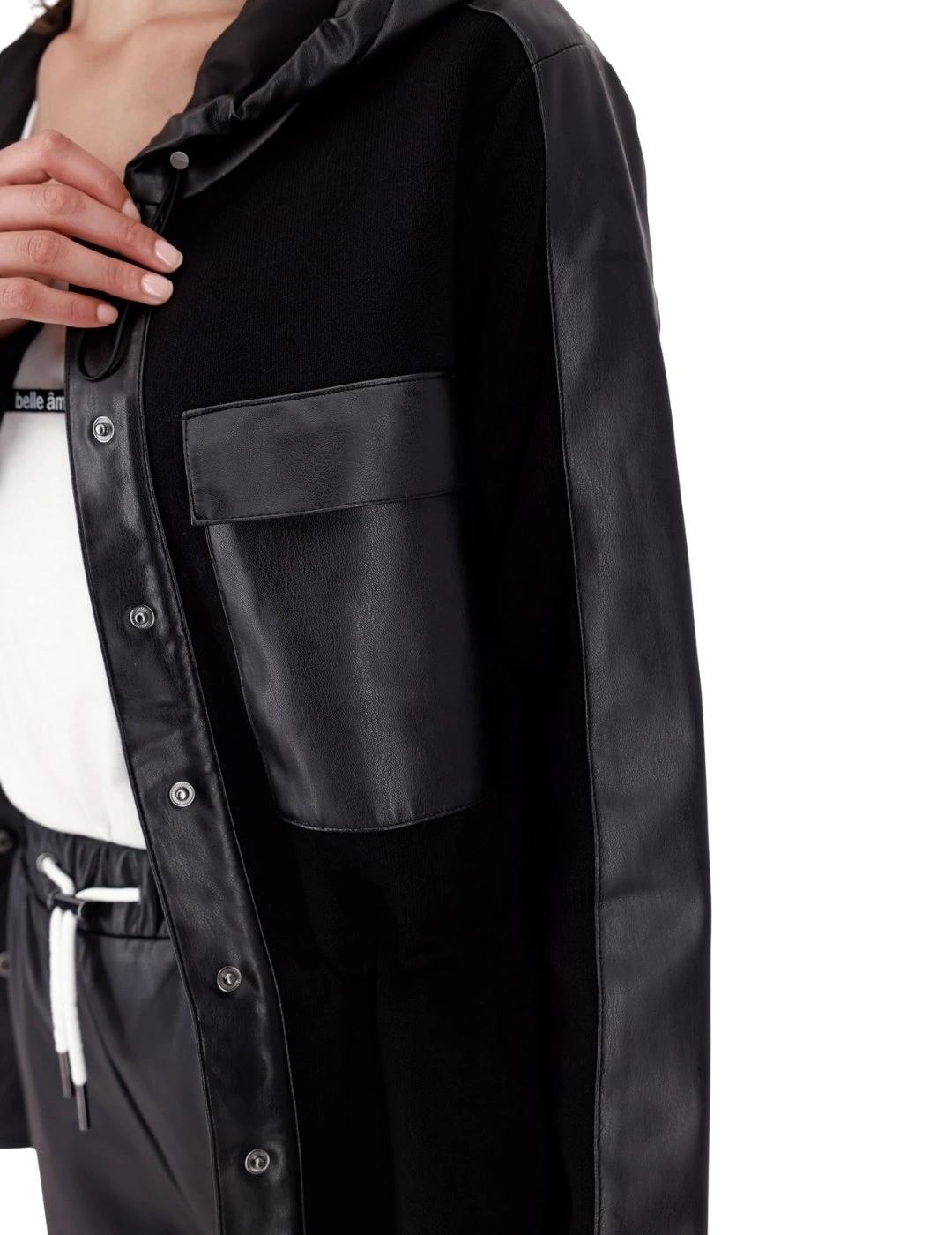 Monari Chaqueta Negra con capucha